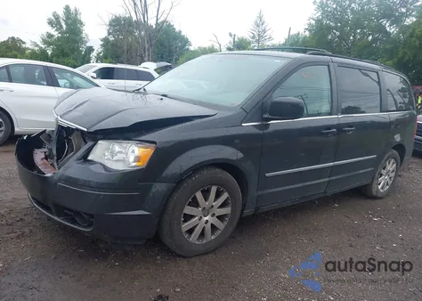 2010 Chrysler Town & Country Touring из США, поврежденный, VIN 2A4RR5DX9AR129437
